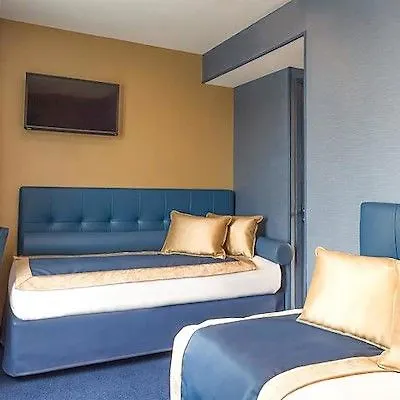 Trianon Gare De Lyon 3* Parigi